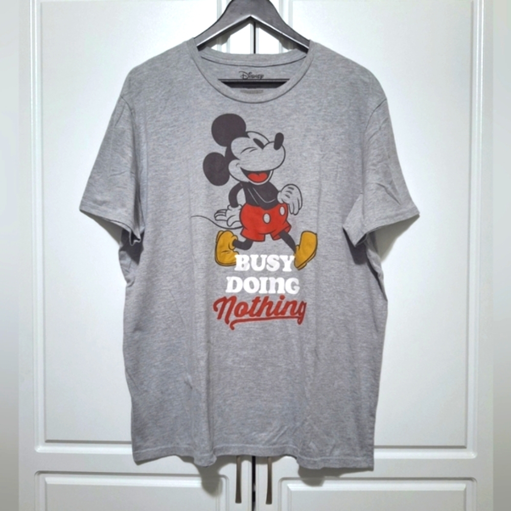 Disney Men's Gray Mickey Mouse T-Shirt Short Sleeve Graphic Busy Doing Nothing